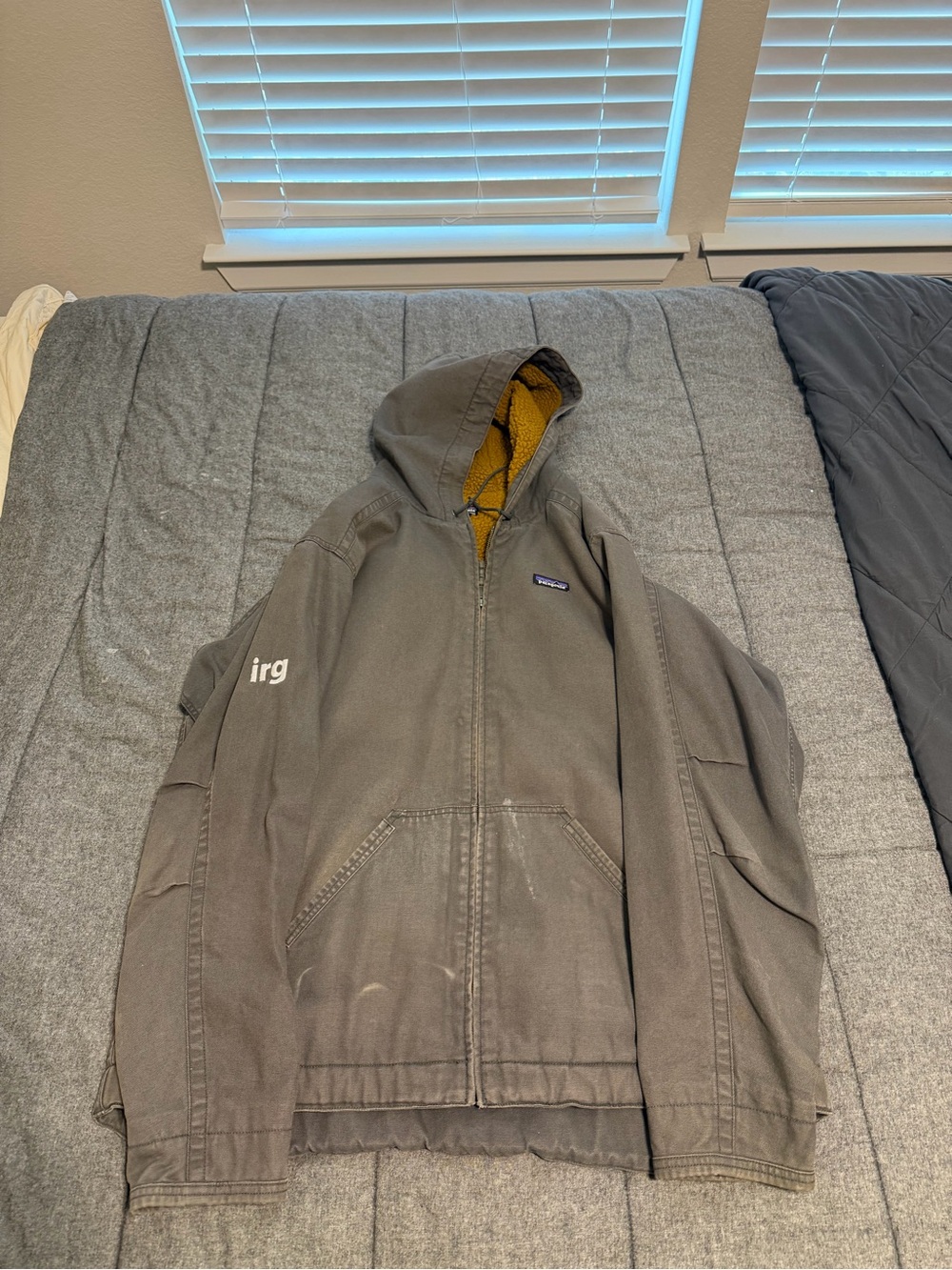 Patagonia Men's Hooded Work Jacket - Charcoal with Sherpa Fleece Lining